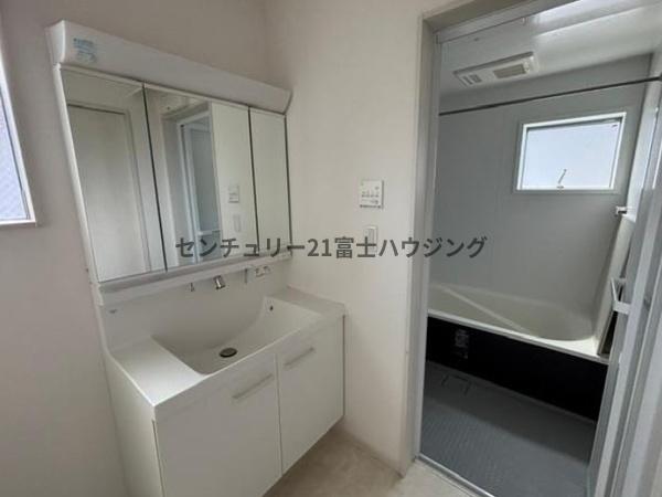 �_�ސ쌧������s���l���̒��È�ˌ��Ă̗���