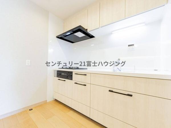 �_�ސ쌧���q�s��3���ڂ̒��Ã}���V�����̃L�b�`��