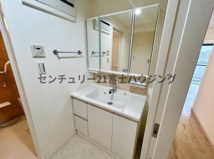 �_�ސ쌧������s�΂��l�̒��Ã}���V�����̐��ʑ�E���ʏ�
